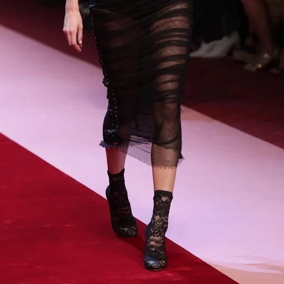 Dolce & Gabbana Lace Ankle Stretch Booties - Picture 13 of 15